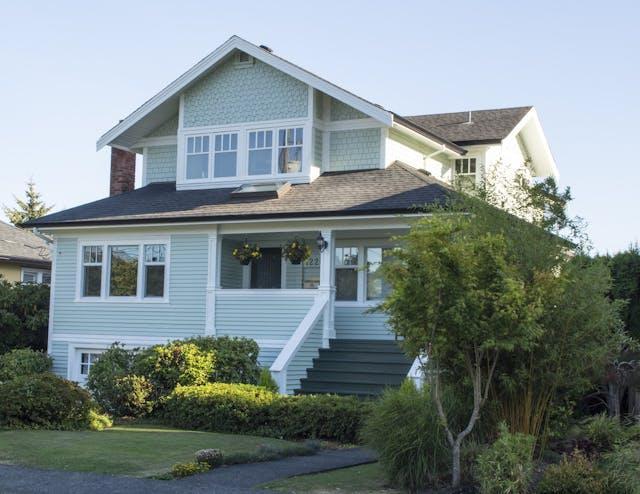 Tristan standing with client